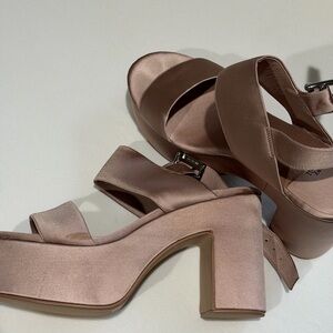 Jeffrey Campbell pink/nude platform heels NWT